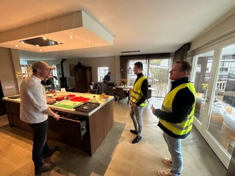 3b4d1558-ca4f-45de-ab52-62281f0c0f3b